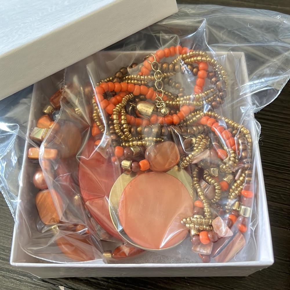 Coral Bay Genuine Shell Jewelry Set